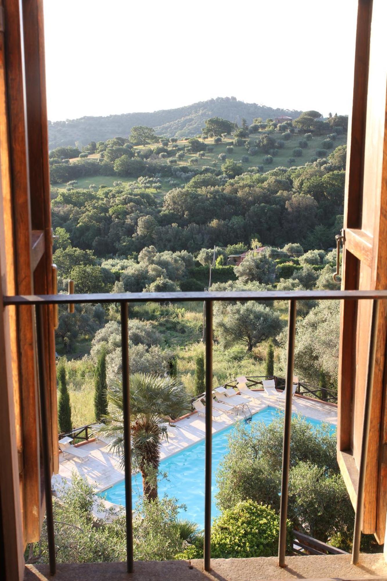 Madonna Del Poggio Cav Aparthotel Scarlino Luaran gambar