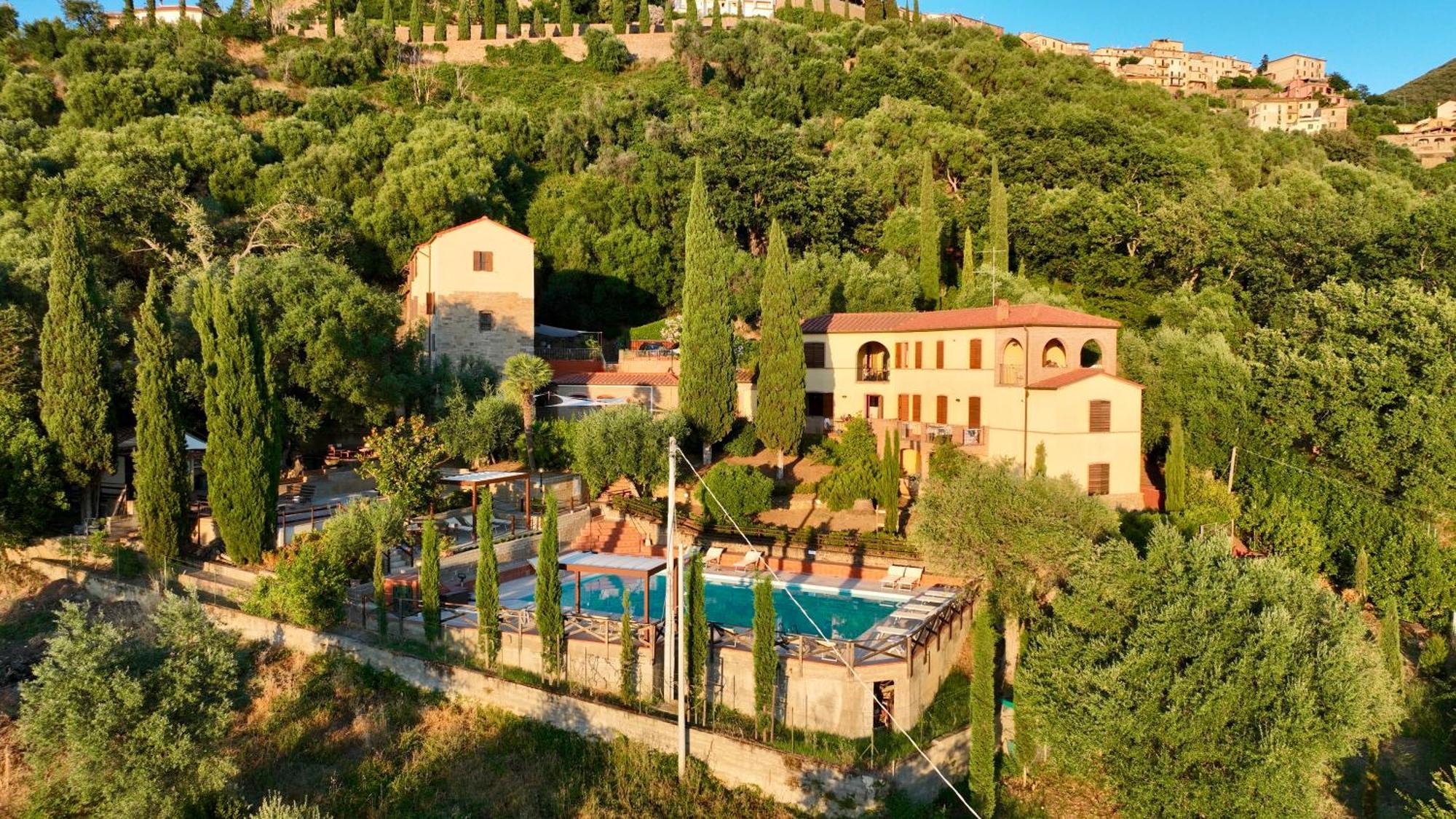 Madonna Del Poggio Cav Aparthotel Scarlino Luaran gambar