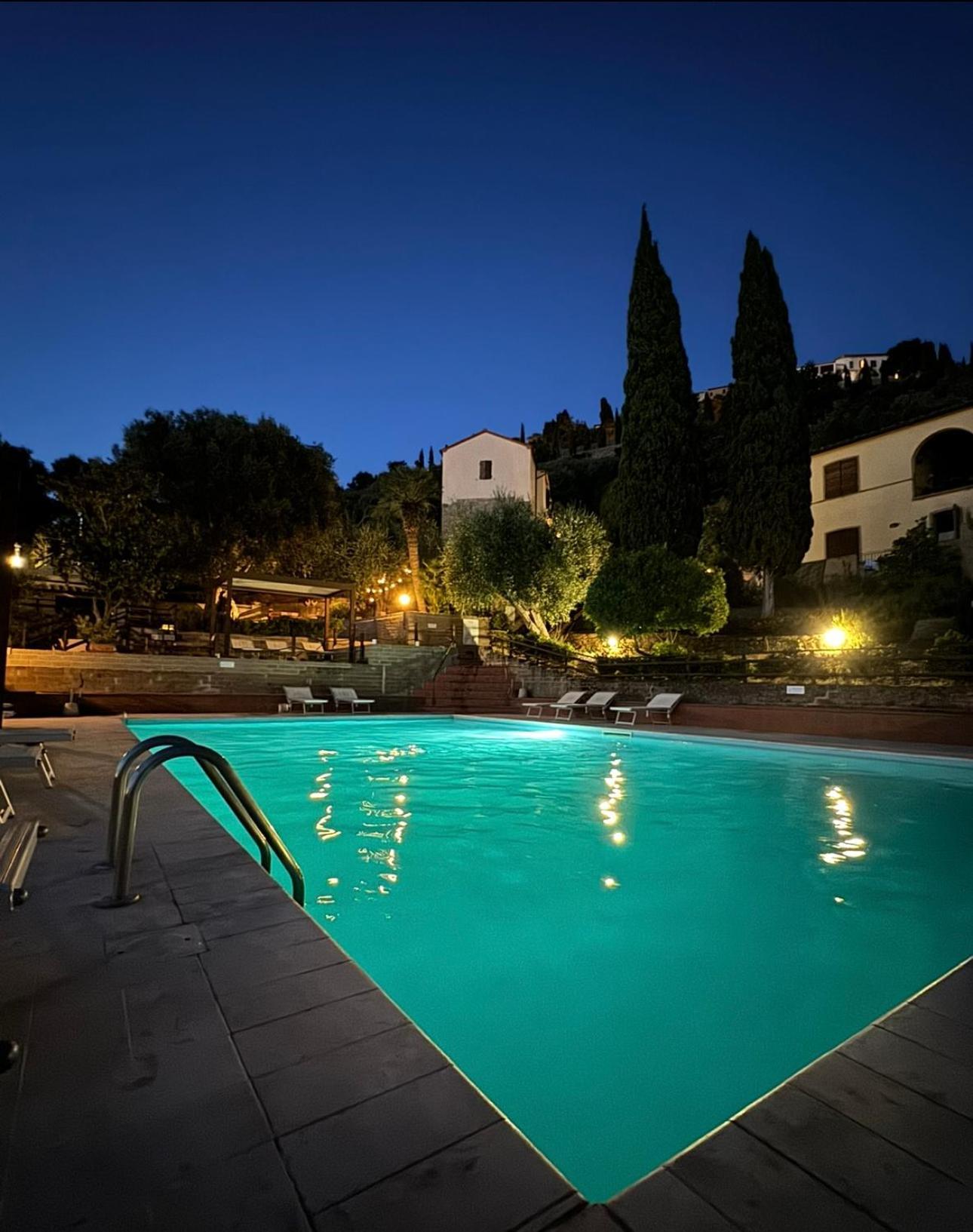 Madonna Del Poggio Cav Aparthotel Scarlino Luaran gambar