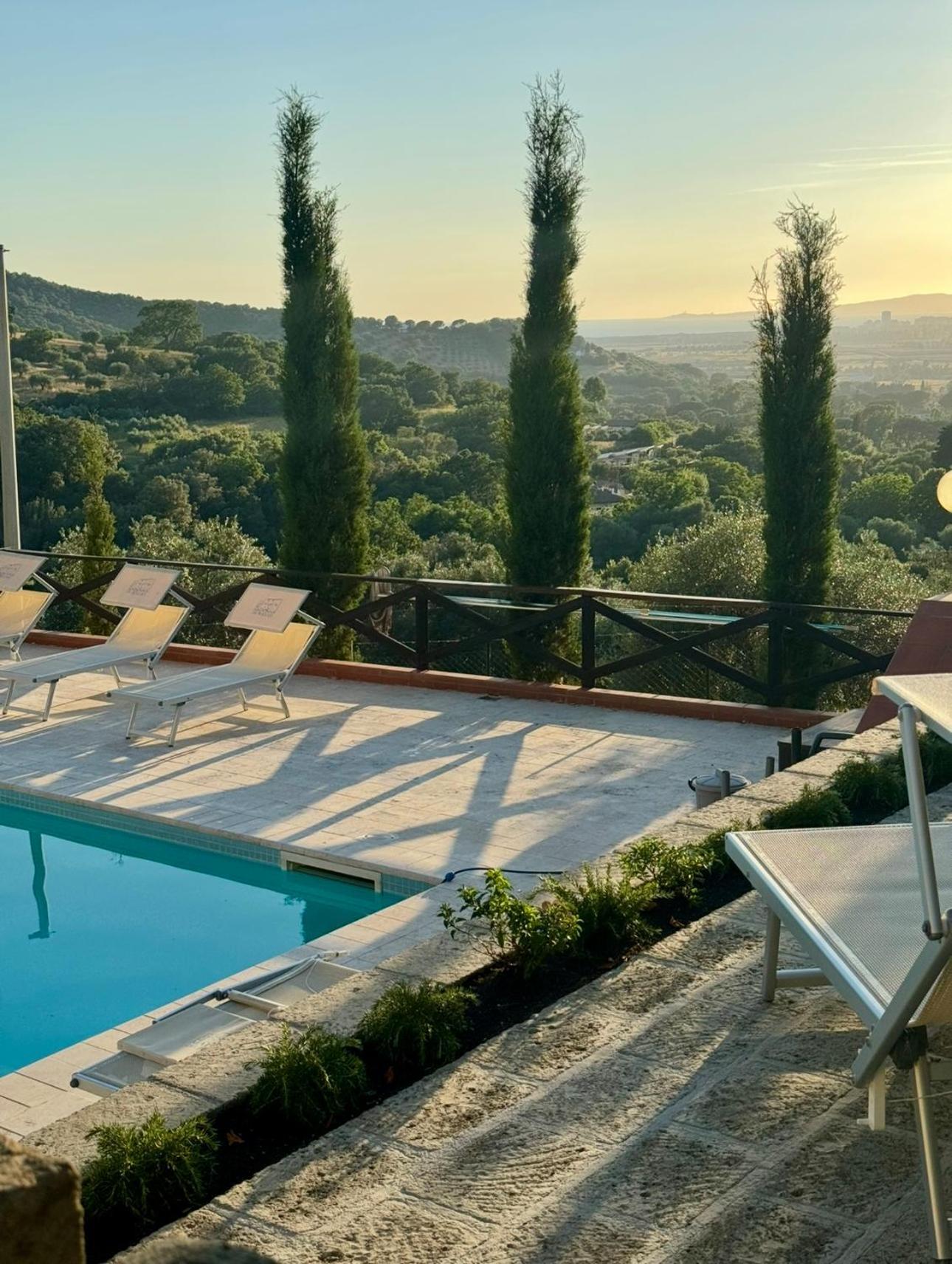 Madonna Del Poggio Cav Aparthotel Scarlino Luaran gambar