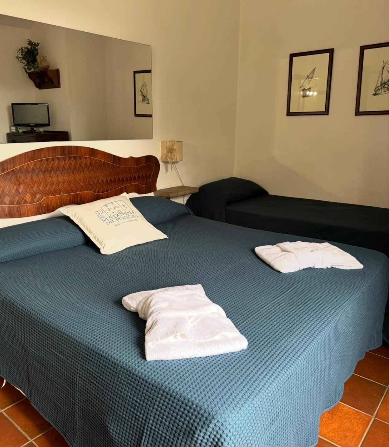Madonna Del Poggio Cav Aparthotel Scarlino Luaran gambar
