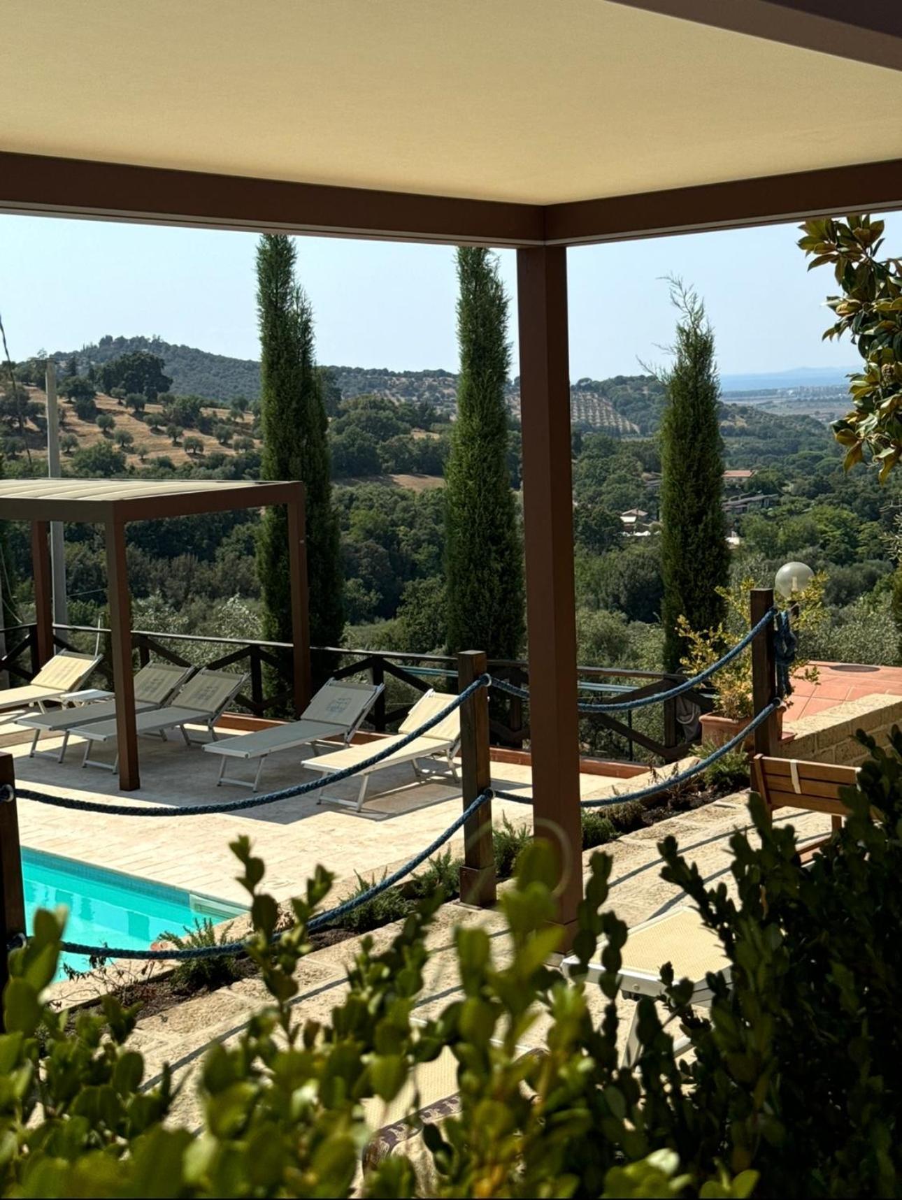 Madonna Del Poggio Cav Aparthotel Scarlino Luaran gambar