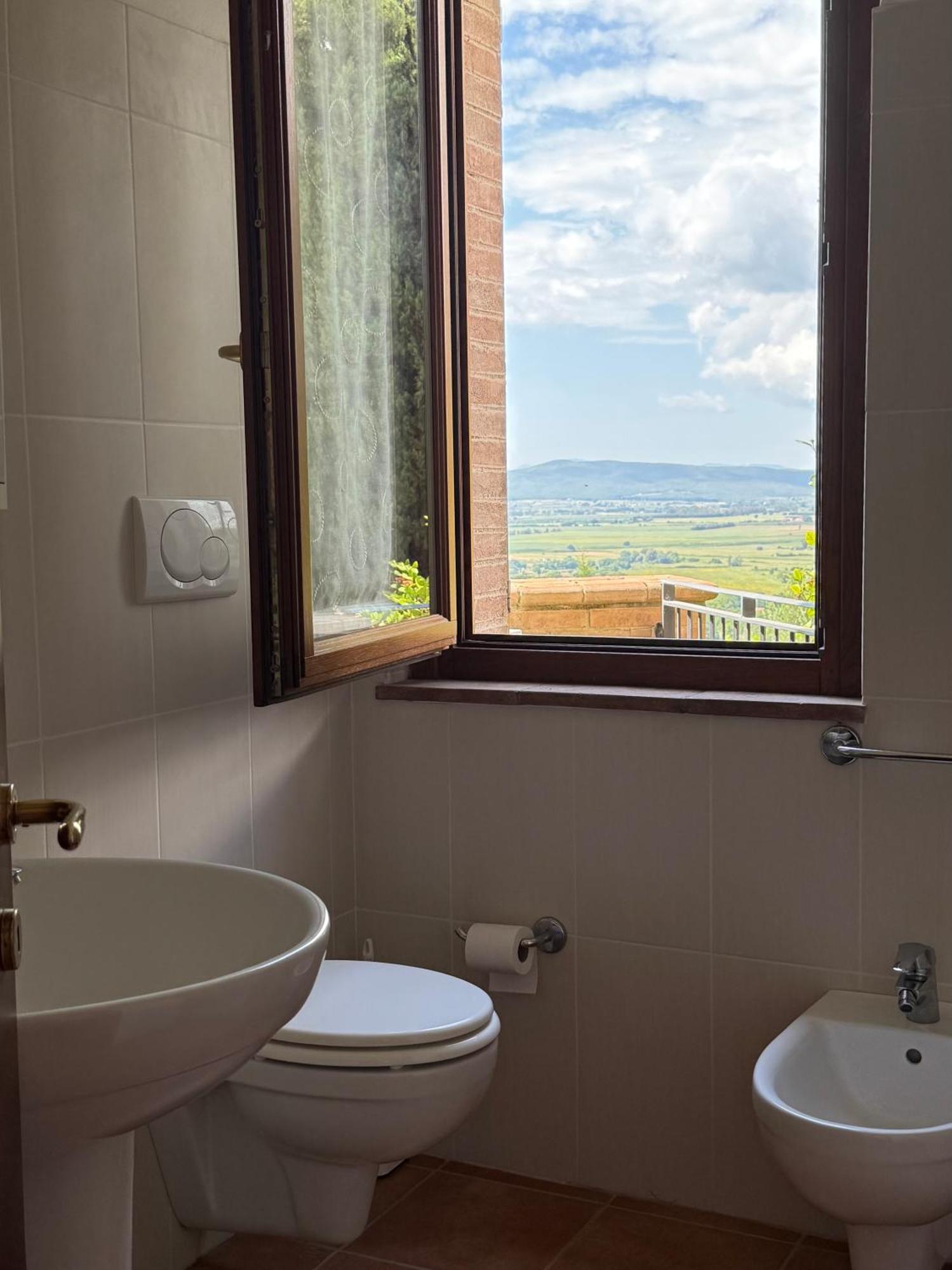 Madonna Del Poggio Cav Aparthotel Scarlino Luaran gambar